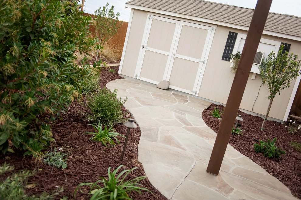 Cox Backyard by Joe's Landscaping & Concrete, Inc. - Photo 8