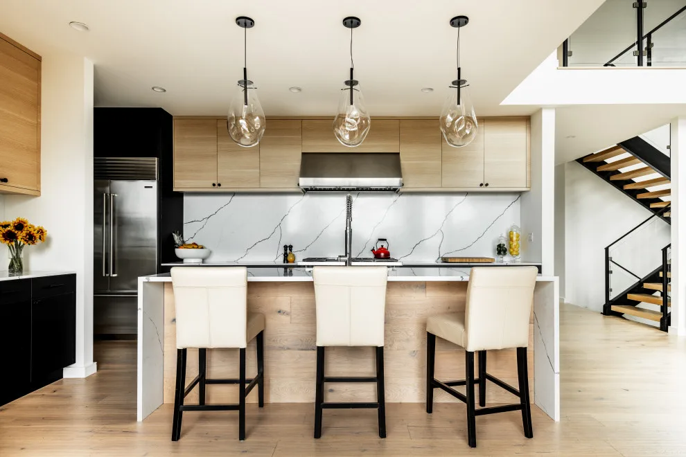 Windermere Project in Collaboration with Villanueva Construction by Savvy Cabinetry Design Interiors - Photo 4