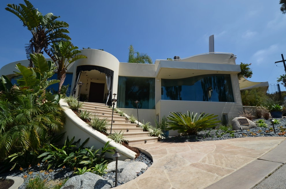 La Jolla Beach Estate by Juniper Landscape Company - Photo 2