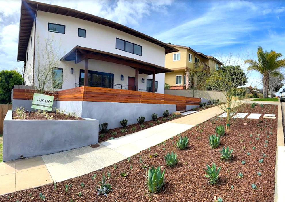 Sleek & Modern by the Beach by Juniper Landscape Company - Photo 4