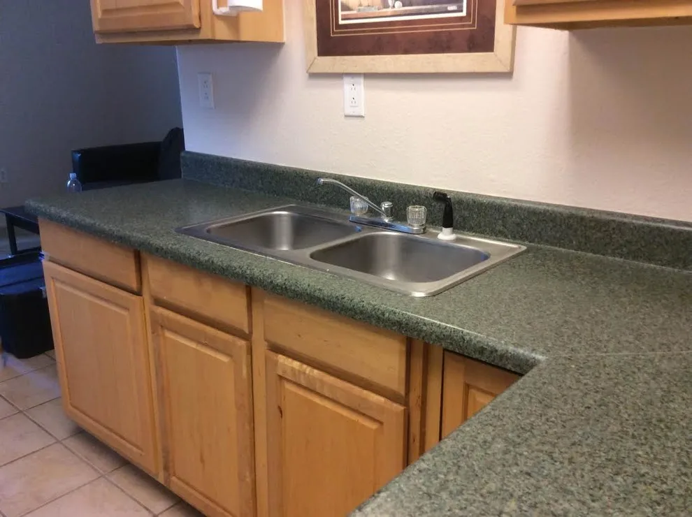 Charming Kitchen Counter Makeover by ICoat Emerald Coast - Photo 3