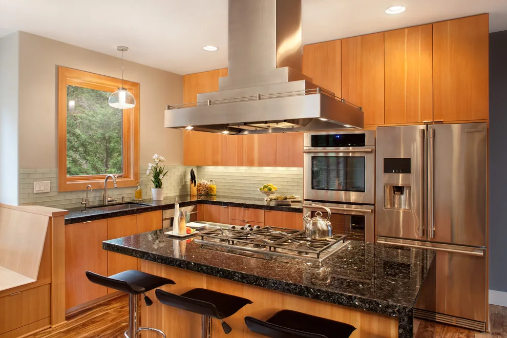 Happy Valley Emerald Pearl Granite by De La Tierra, INC - Photo 4