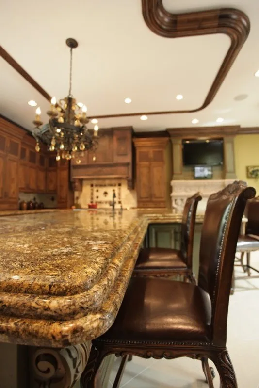 Glen Ellyn Classic Kitchen by Factory Plaza Inc - Photo 5