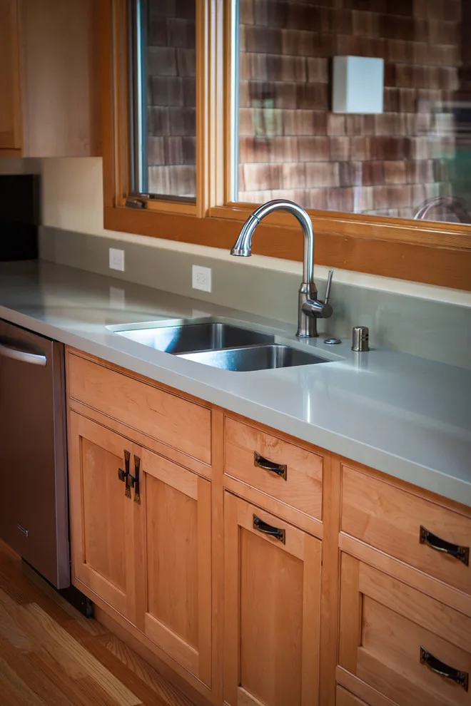 Hepperly Craftsman Renovation - Crystal Cabinet Works by Surface Art Countertops - Photo 3