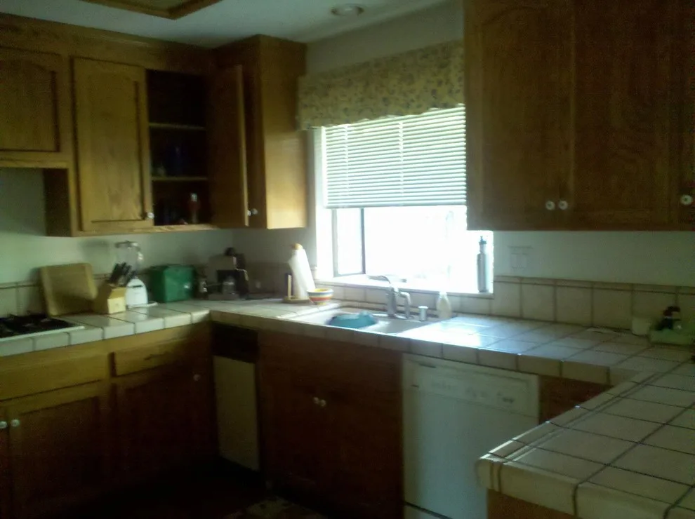 Hillman Kitchen Renovation - Crystal Cabinet Works "Ongoing" by Surface Art Countertops - Photo 6