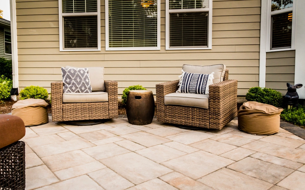 Contemporary Pergola/Patio by Bruss Landscaping, Inc. - Photo 4