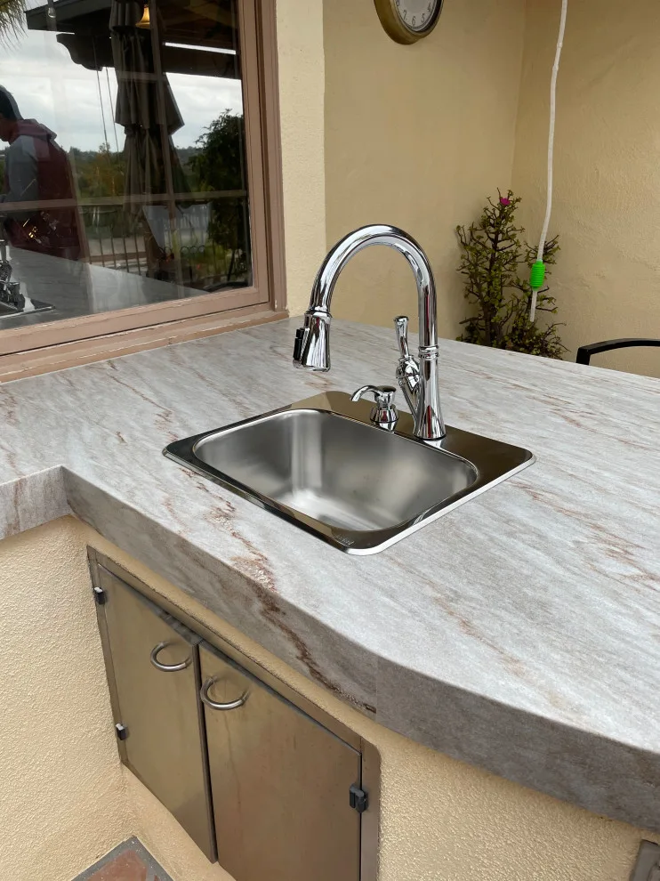 Grilled quartzite surfaces by CMG Granite And Stone Inc. - Photo 7