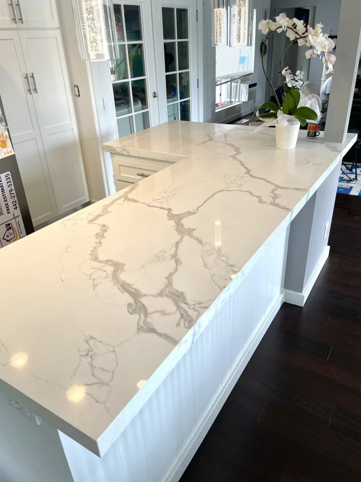 Calacatta Lazzia Quartz Kitchen Countertops by CMG Granite And Stone Inc. - Photo 4