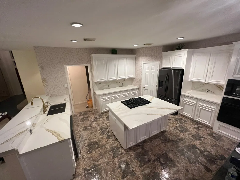 Calacatta Aurea by E Morales Granite - Photo 6