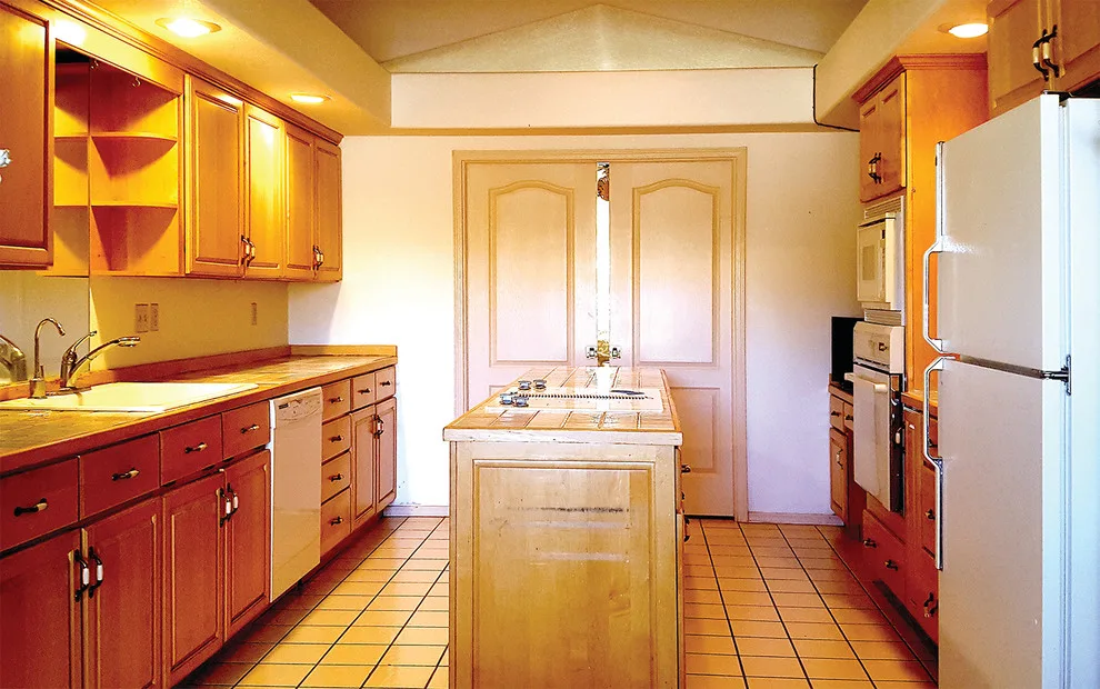 Stone Masters Kitchen & Bath Center - Photo 3