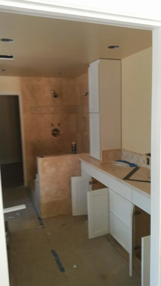 Marble luxury bathroom by StartTile - Photo 4