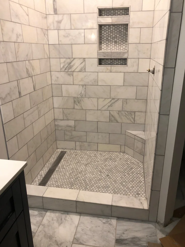 B & W Designer Tile - Photo 14