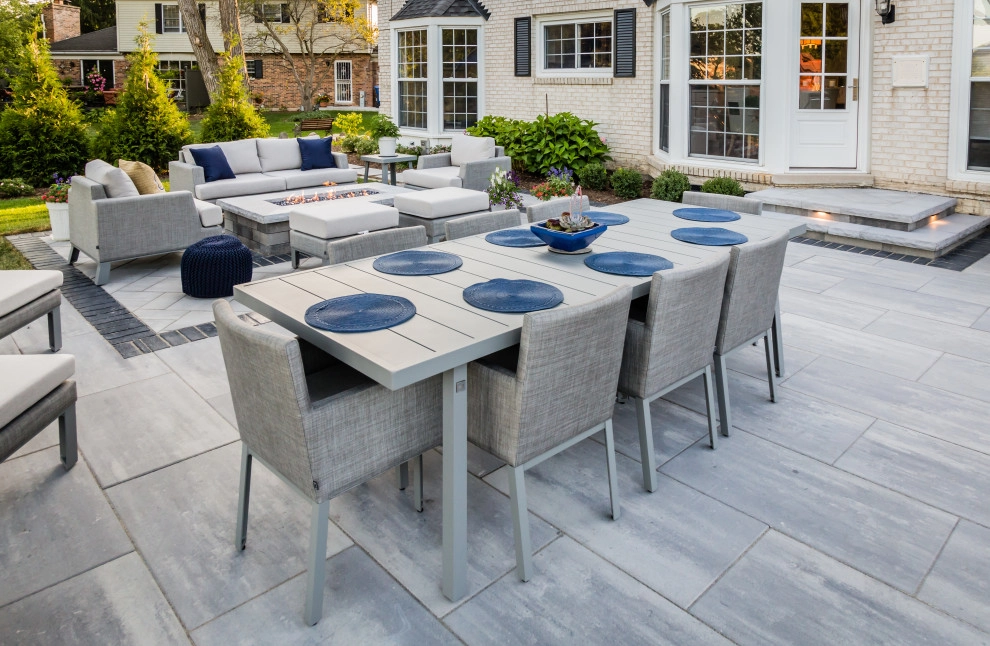 Modern Backyard Patio by Bruss Landscaping, Inc. - Photo 9