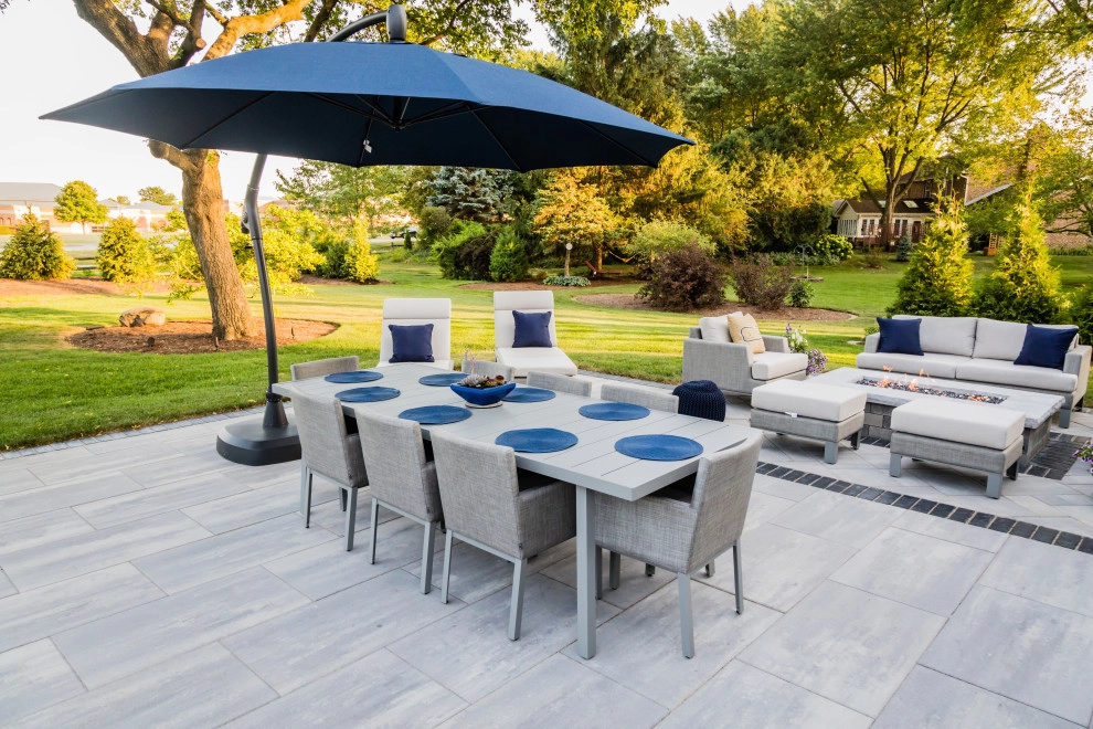 Modern Backyard Patio by Bruss Landscaping, Inc. - Photo 6