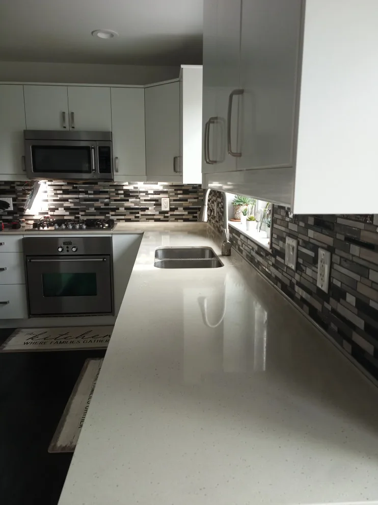 Kitchen renovation - backsplash by Bonetti Tile - Photo 2
