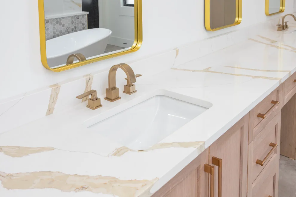 Calacatta Leon Gold Quartz by MSI by Marble Granite World - Photo 7