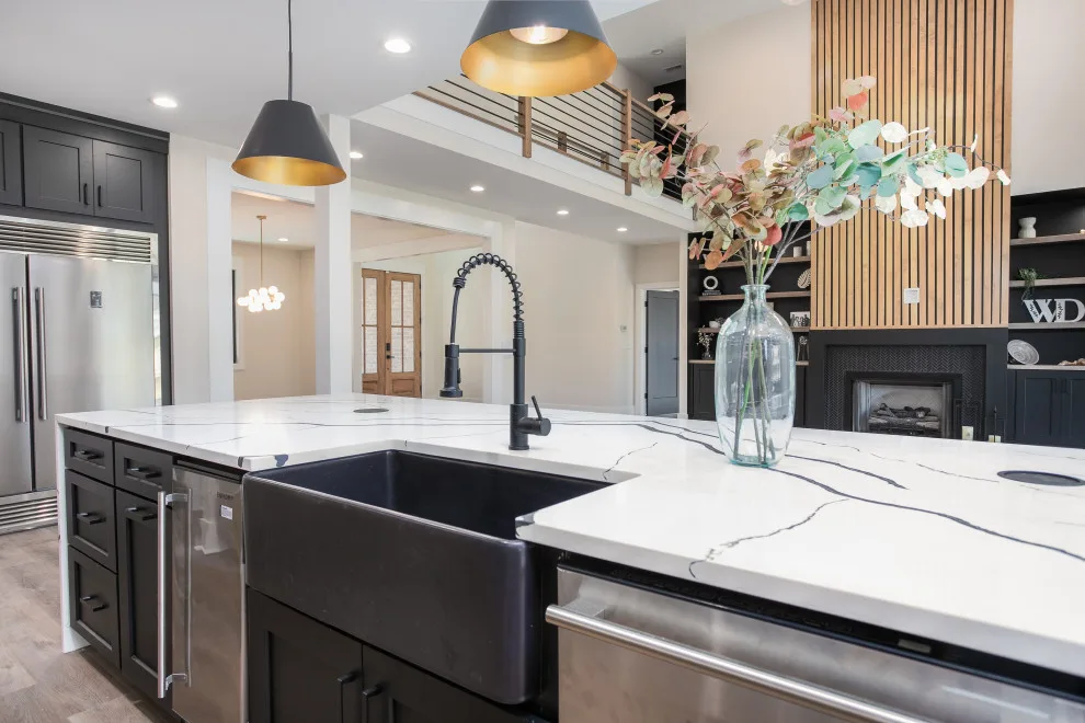 Dark Luxury Quartz by Marble Granite World - Photo 4