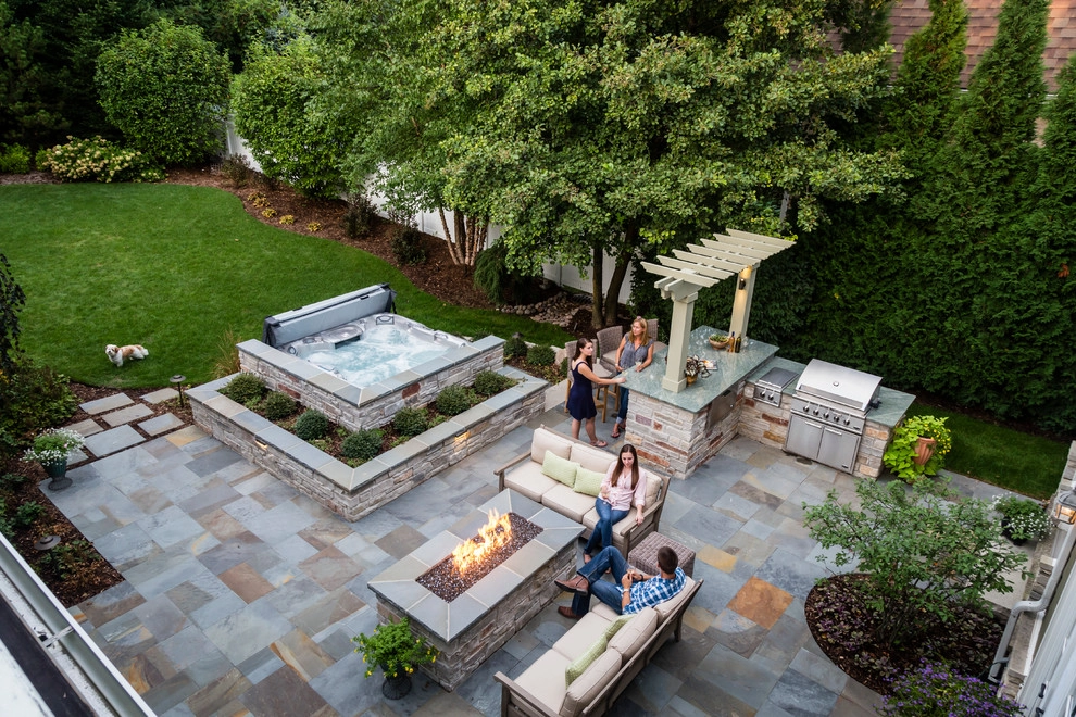Modern Landscape Design by Bruss Landscaping, Inc. - Photo 11