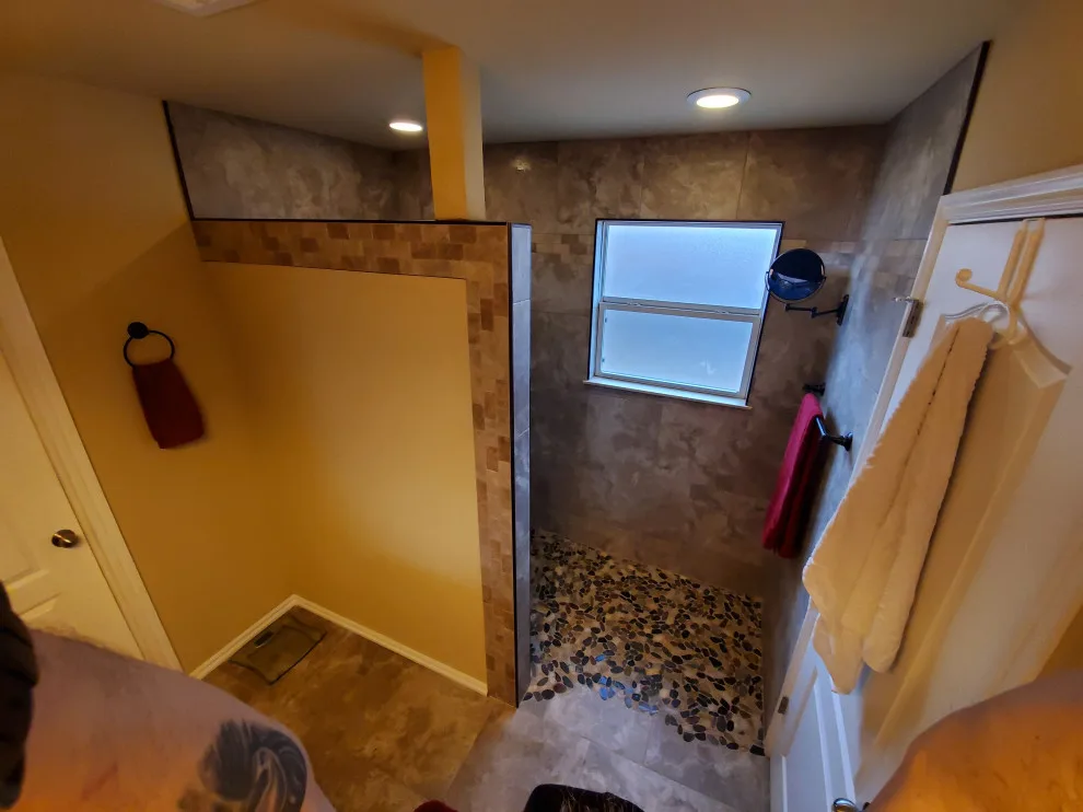 Seagraves Project by Stylin' Tilen' Flooring - Photo 11