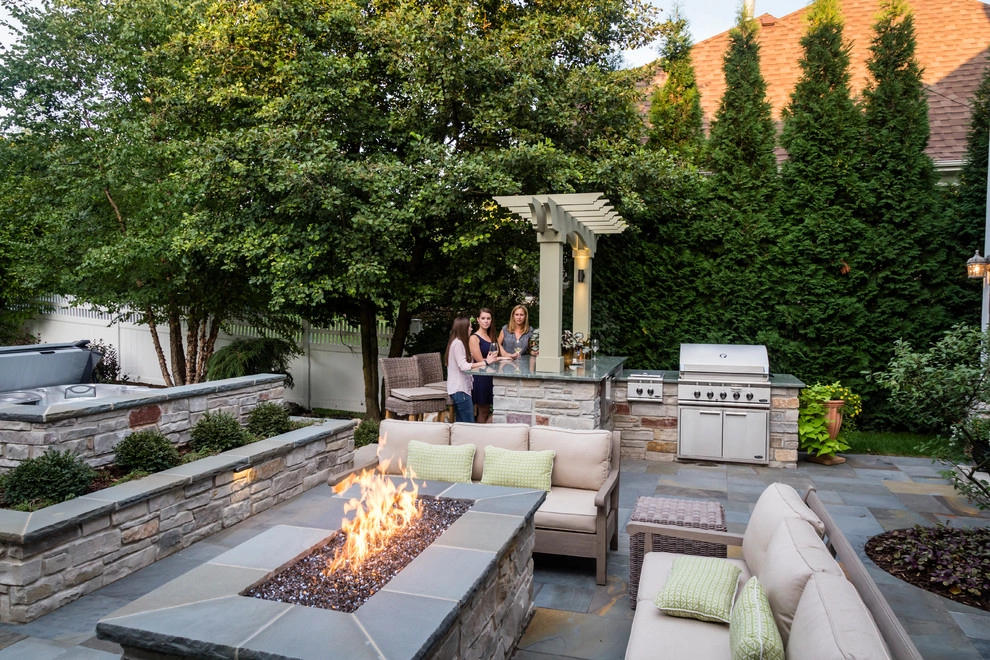 Modern Landscape Design by Bruss Landscaping, Inc. - Photo 14