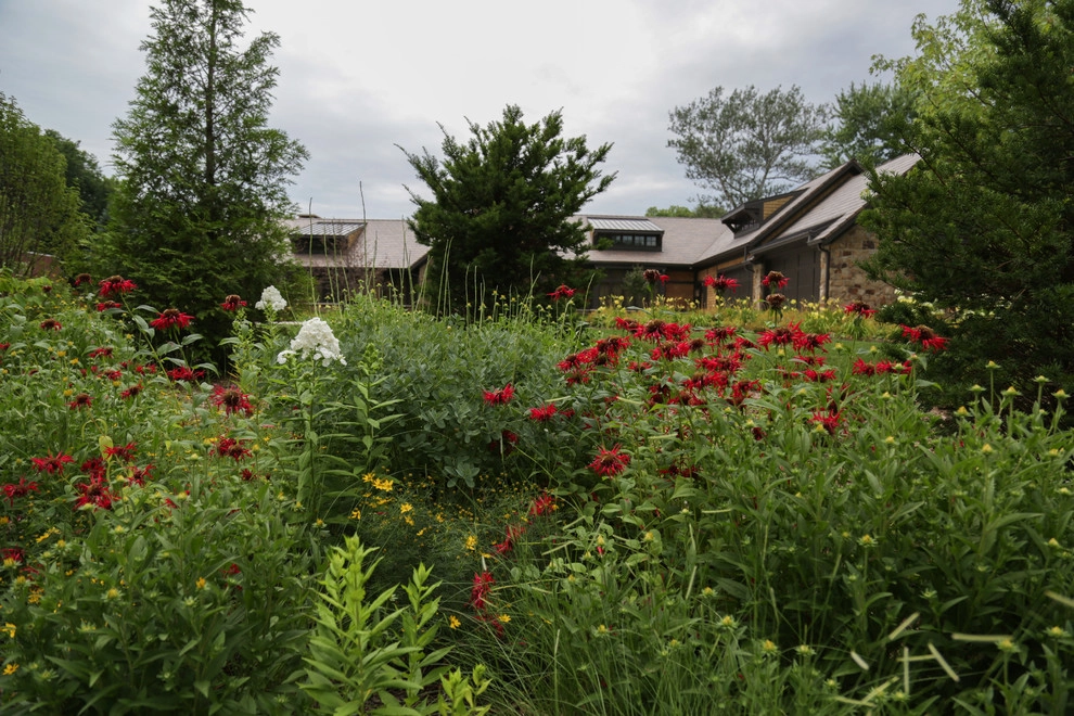 Perennial Garden Getaway by Kinghorn Gardens - Photo 3