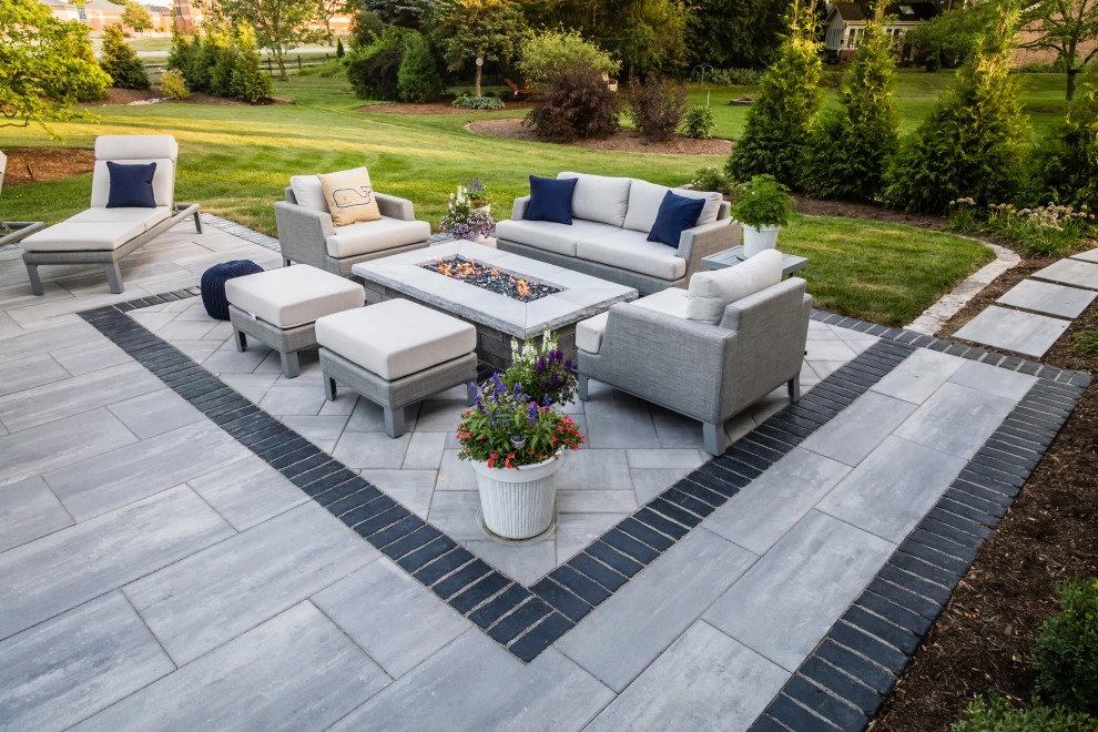 Modern Backyard Patio by Bruss Landscaping, Inc. - Photo 4
