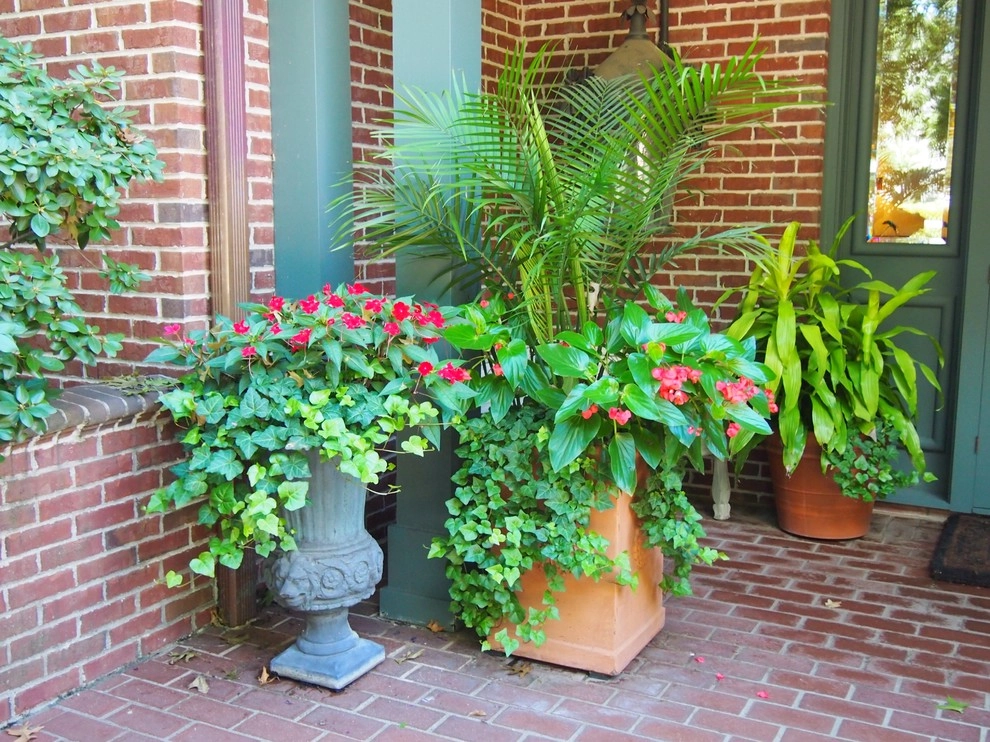 Charming Park-Like Backyard by Kinghorn Gardens - Photo 13