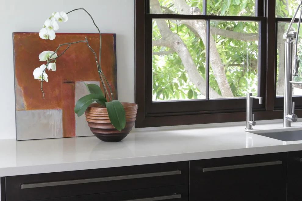Alabaster Crystal by Pacific Stoneworks Inc - Photo 6