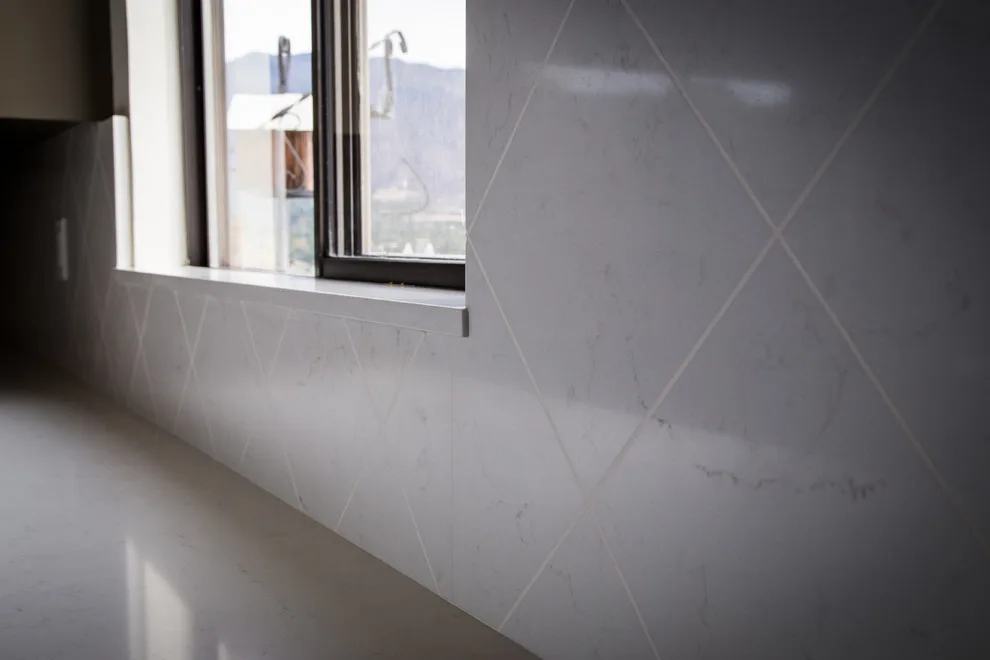 Alabaster Crystal by Pacific Stoneworks Inc - Photo 3