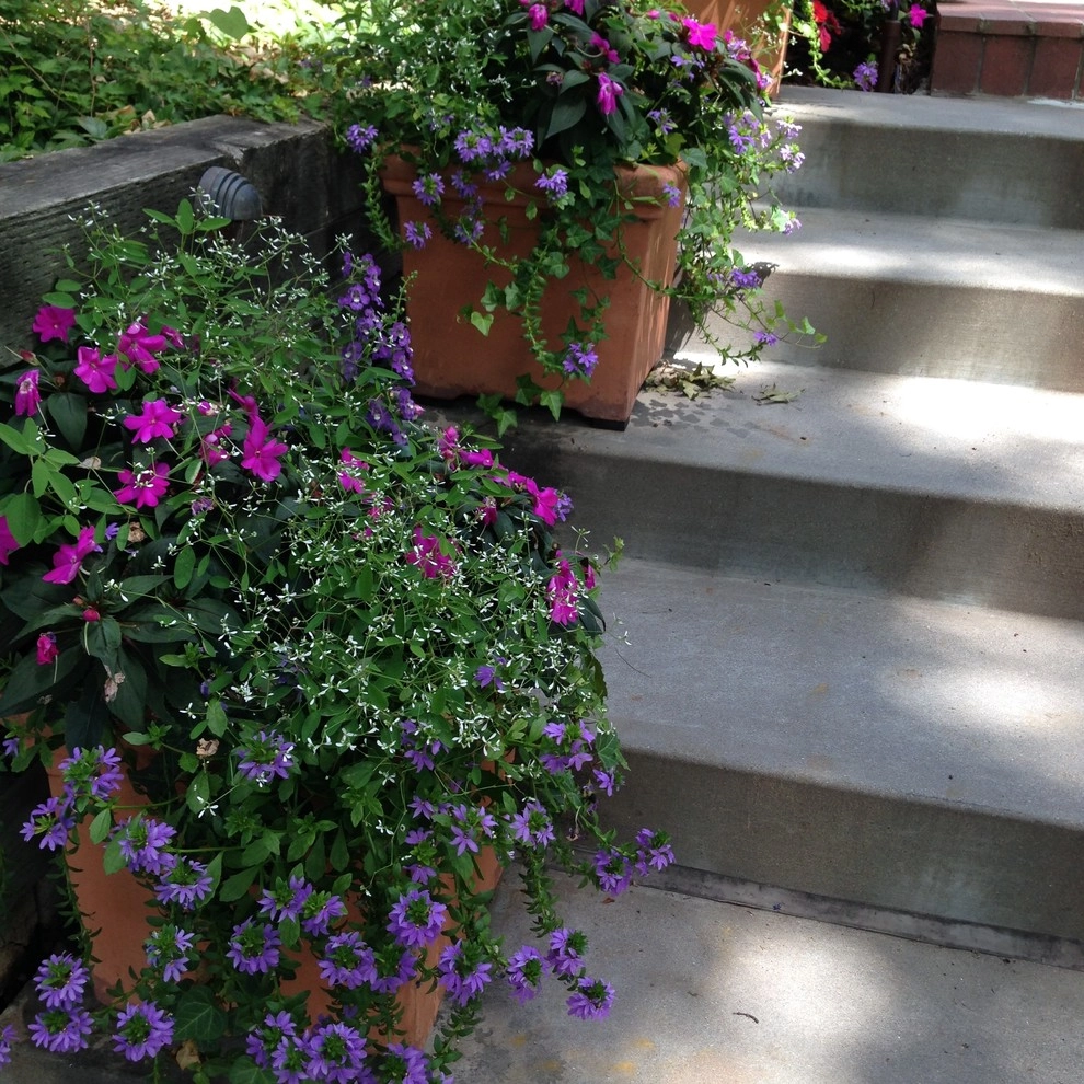 Charming Park-Like Backyard by Kinghorn Gardens - Photo 9