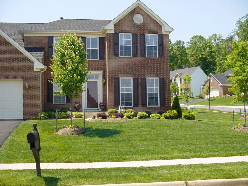 Kingstowne Lawn & Landscape - Photo 11