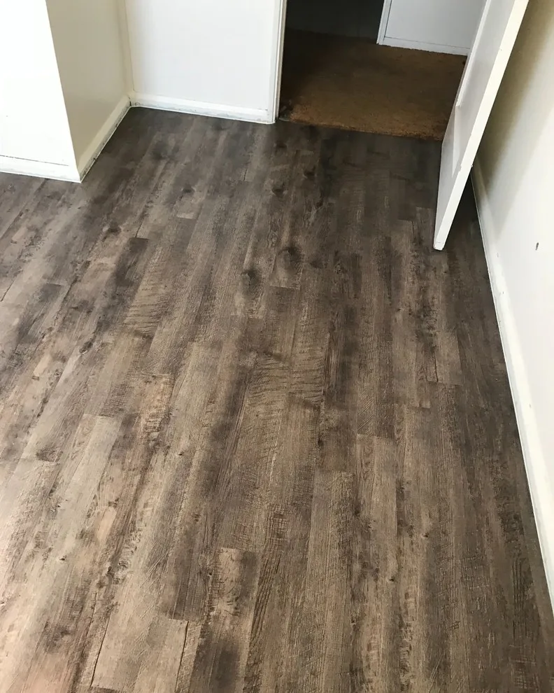 Kemper Flooring Inc. - Photo 12