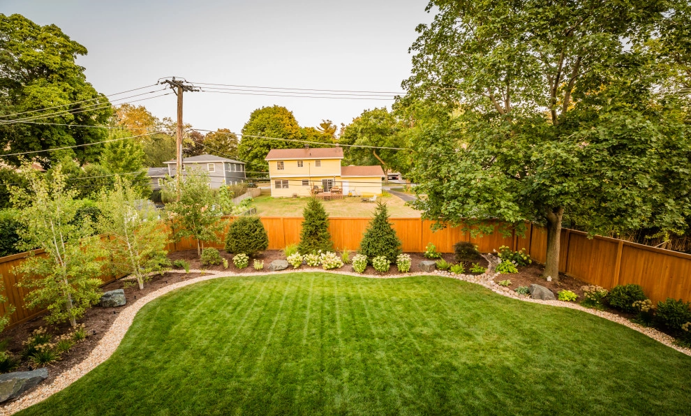 Contemporary Landscape Design by Bruss Landscaping, Inc. - Photo 6