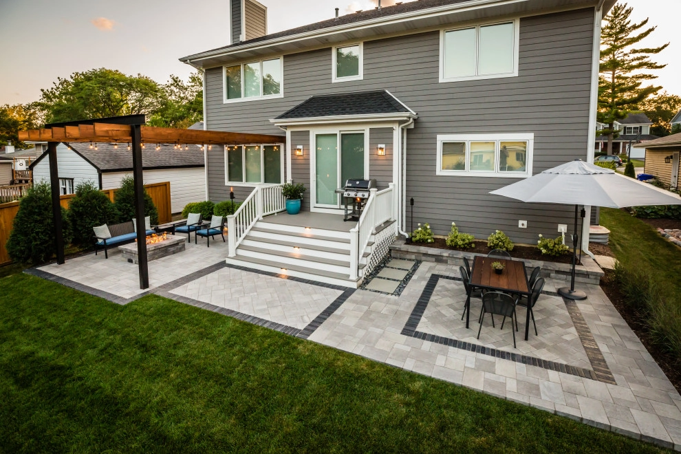 Contemporary Landscape Design by Bruss Landscaping, Inc. - Photo 9