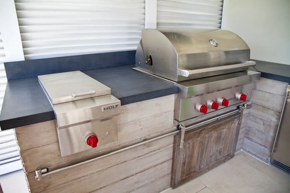 Atlantic Beach Outdoor Retreat by Concrete Commander - Photo 8