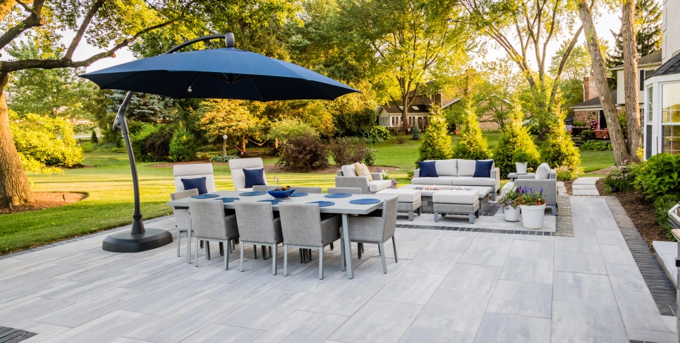 Modern Backyard Patio by Bruss Landscaping, Inc. - Photo 2