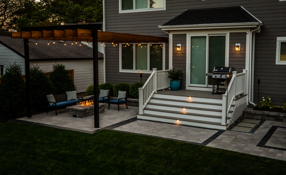 Contemporary Landscape Design by Bruss Landscaping, Inc. - Photo 4