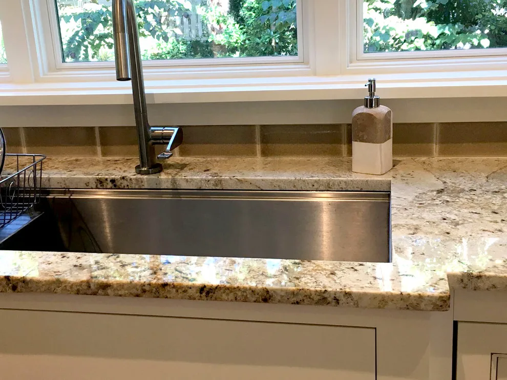 Contemporary Kitchen Design for Hilton Head Prestige by Prestige Stone & Tile - Photo 16