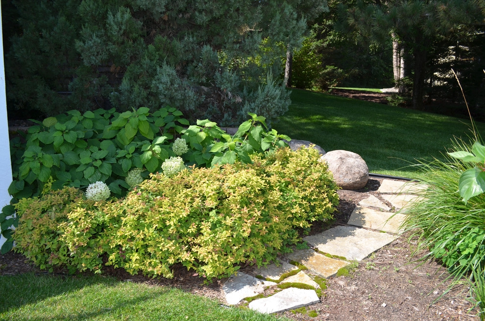 Front entries, sidewalks, paths and steps by Landsburg Landscape Nursery - Photo 50