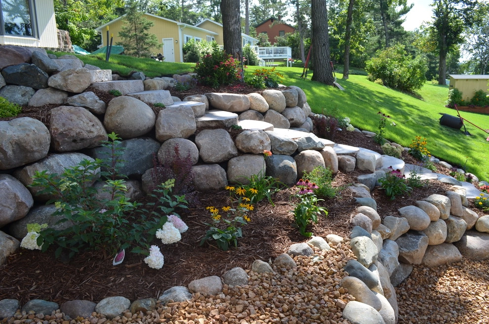 lakeside hill by Landsburg Landscape Nursery - Photo 2
