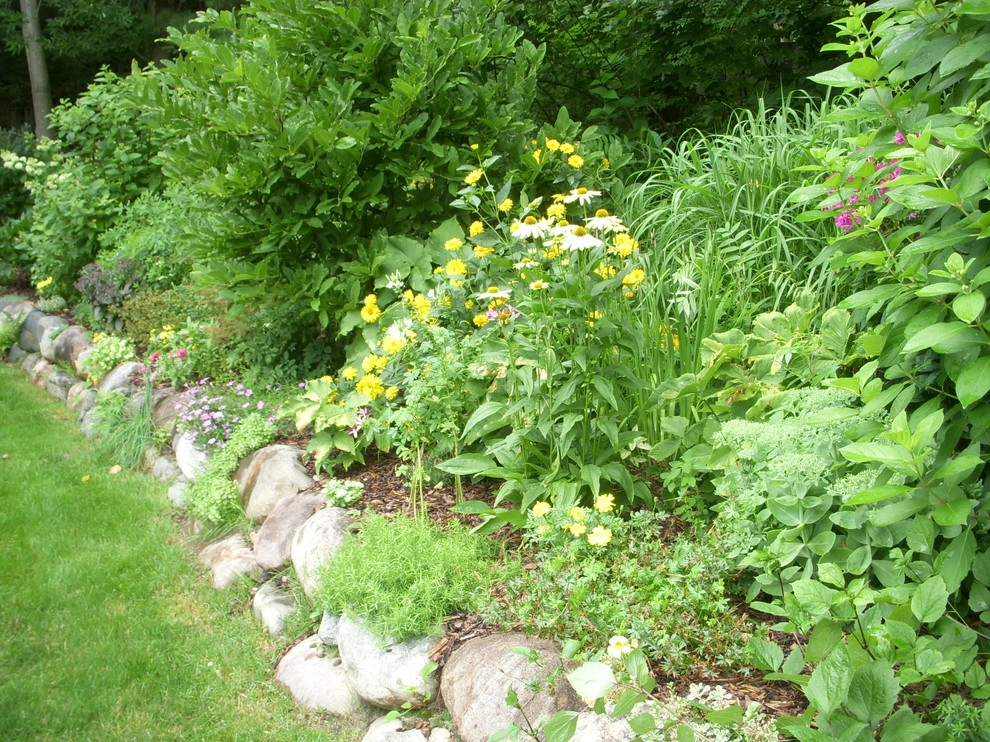 Perennial Gardens by Landsburg Landscape Nursery - Photo 3