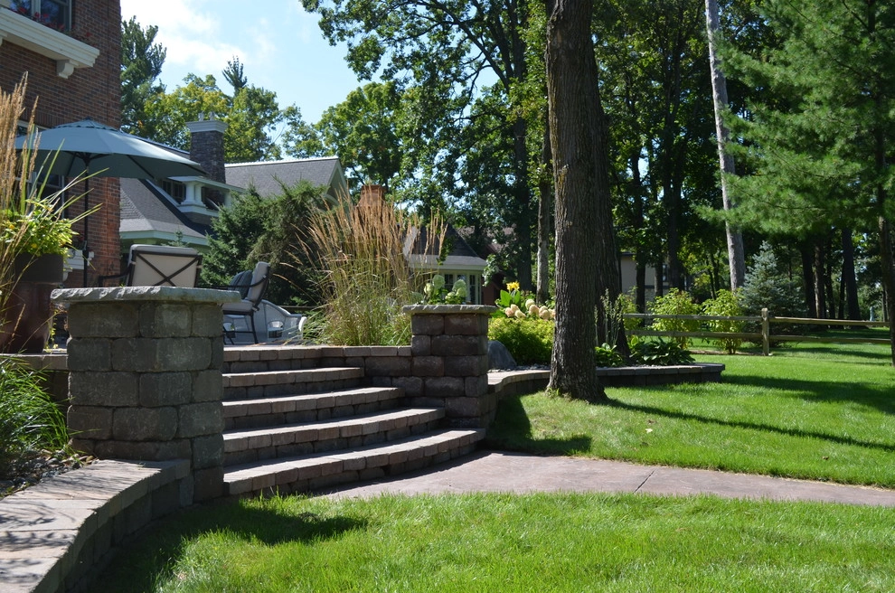 Outdoor entertainer's dream by Landsburg Landscape Nursery - Photo 4