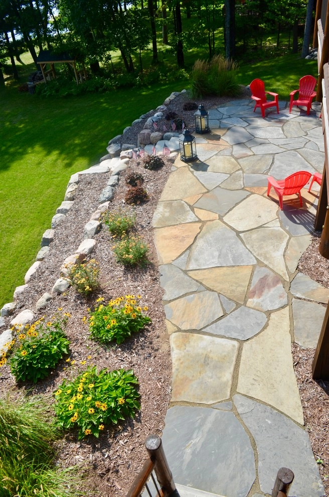 Flagstone patio, retaining wall and rain garden by Landsburg Landscape Nursery - Photo 4