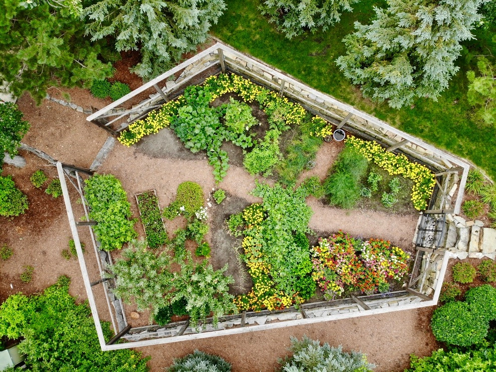 Enclosed vegetable garden by Landsburg Landscape Nursery - Photo 5