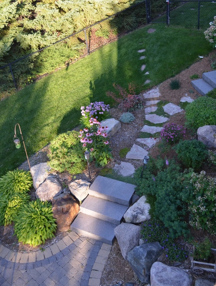 Front entries, sidewalks, paths and steps by Landsburg Landscape Nursery - Photo 36