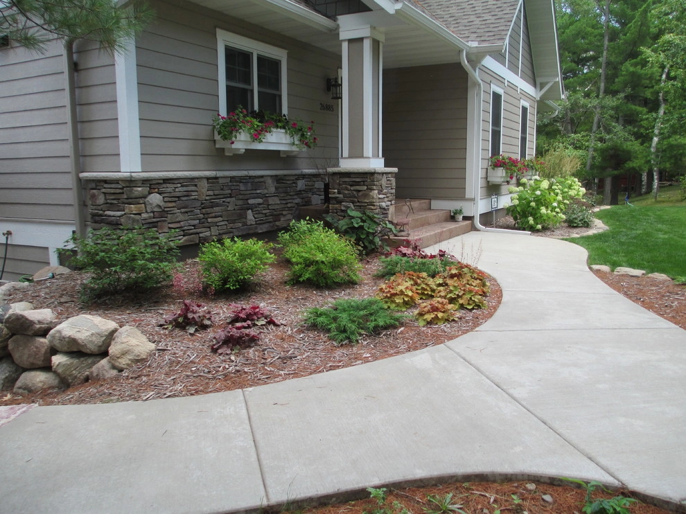 Front entries, sidewalks, paths and steps by Landsburg Landscape Nursery - Photo 25