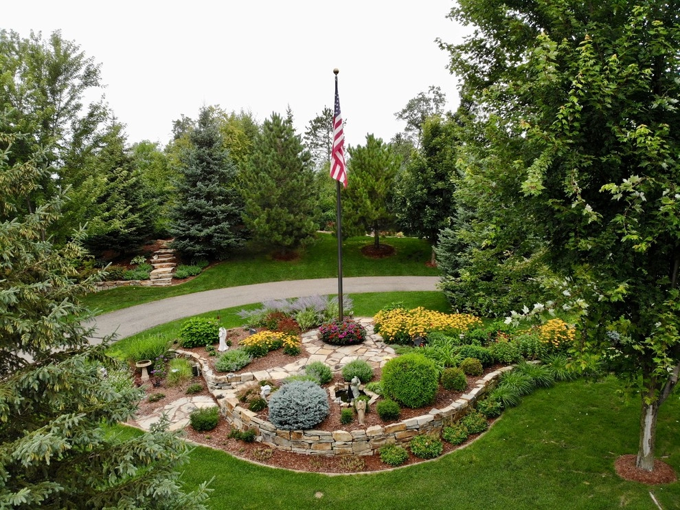 Perennial Gardens by Landsburg Landscape Nursery - Photo 9