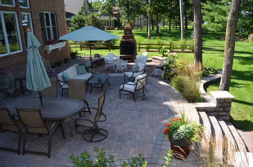 Outdoor entertainer's dream by Landsburg Landscape Nursery - Photo 2