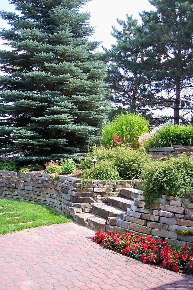 Front entries, sidewalks, paths and steps by Landsburg Landscape Nursery - Photo 22