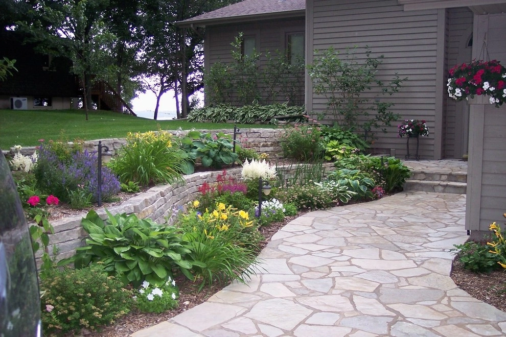 Front entries, sidewalks, paths and steps by Landsburg Landscape Nursery - Photo 32